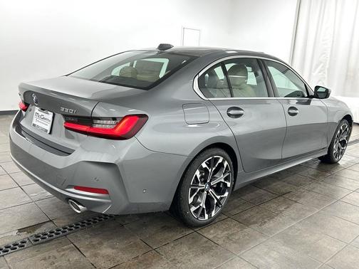 2026 BMW 330 xDrive NA