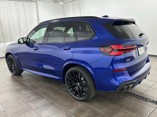 2026 BMW X5 M60i