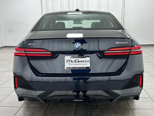 2026 BMW 550e 550e xDrive