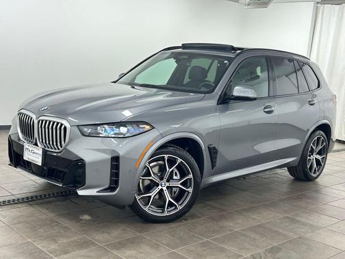 Skyscraper Grey Metallic 2026 BMW X5 xDrive40i