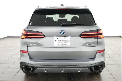 Skyscraper Grey Metallic 2026 BMW X5 PHEV xDrive50e