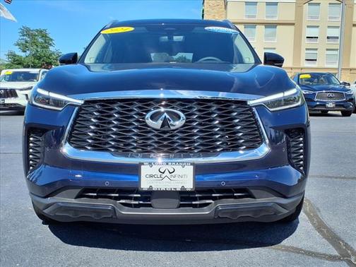 2024 INFINITI QX60 LUXE