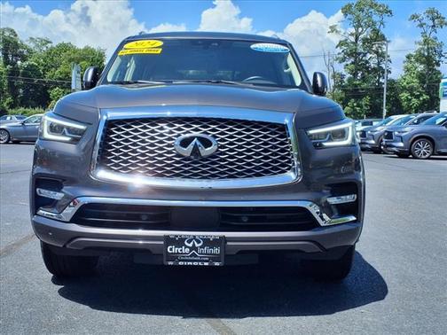 2024 INFINITI QX80 LUXE