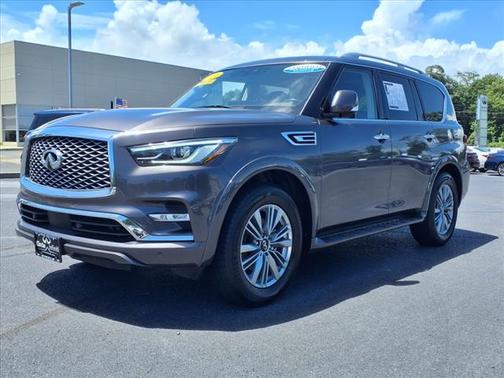2024 INFINITI QX80 LUXE