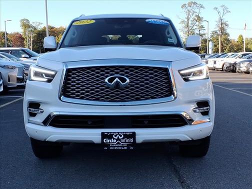 2022 INFINITI QX80 LUXE
