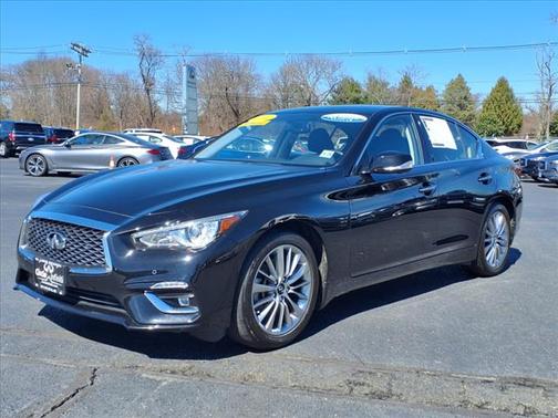 2024 INFINITI Q50 LUXE