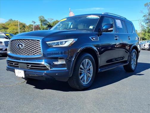 2024 INFINITI QX80 LUXE