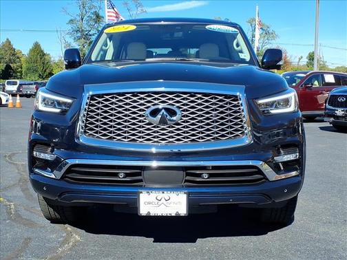 2024 INFINITI QX80 LUXE