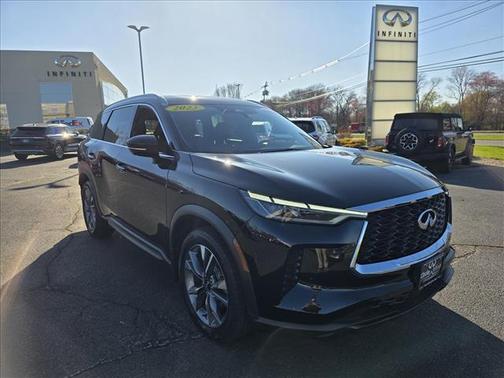 Mineral Black 2023 INFINITI QX60 LUXE