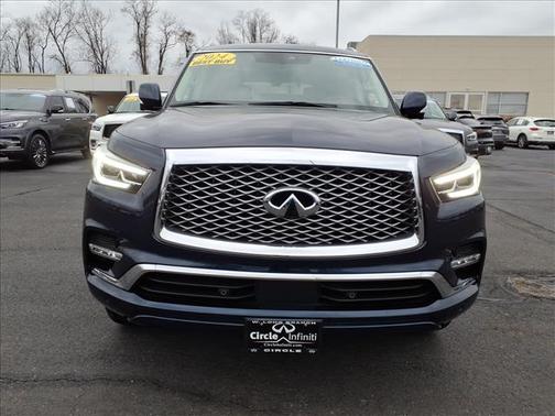 2024 INFINITI QX80 LUXE