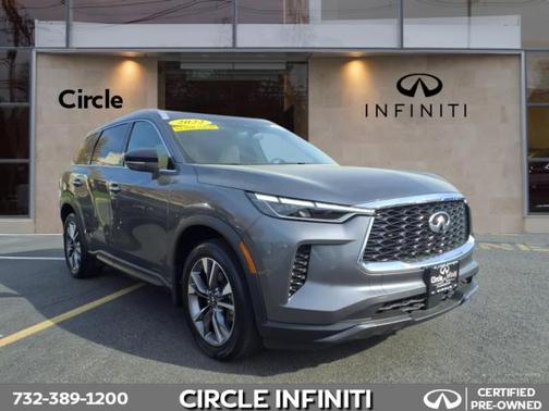 2022 INFINITI QX60 LUXE