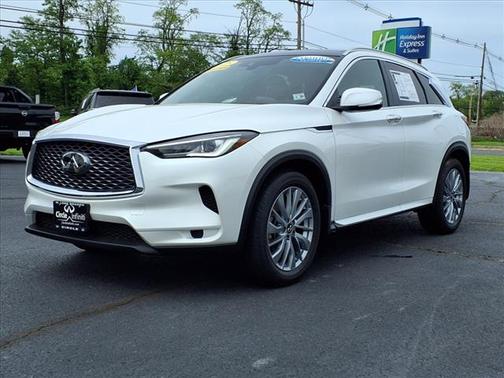 2025 INFINITI QX50 LUXE
