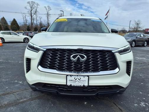 2025 INFINITI QX60 PURE