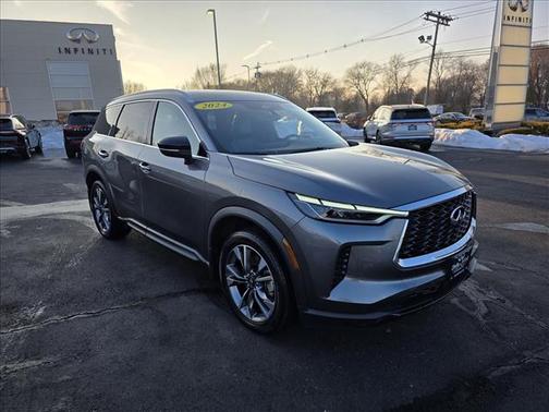 2024 INFINITI QX60 LUXE