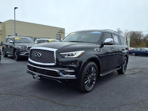 2023 INFINITI QX80 SENSORY