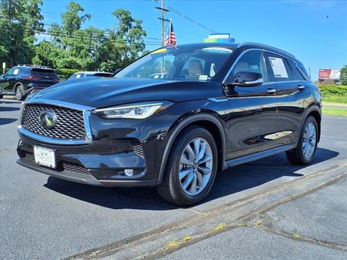 2022 INFINITI QX50 LUXE