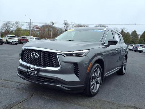 2022 INFINITI QX60 LUXE