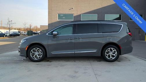 2022 Chrysler Pacifica Limited