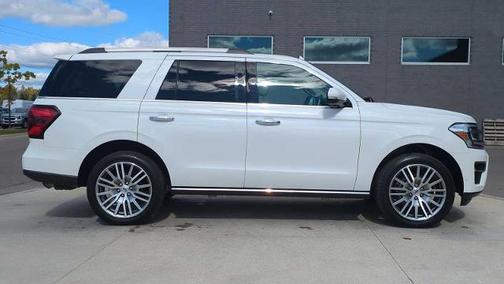 2022 Ford Expedition LIMITED