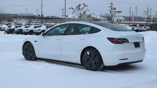 2020 Tesla Model 3 Standard Range Plus