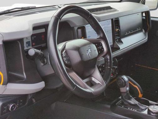 OXFORD WHITE 2022 Ford Bronco BADLANDS