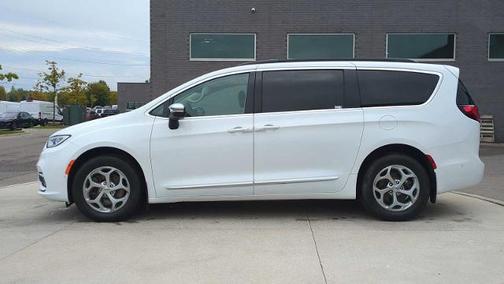 2023 Chrysler Pacifica LIMITED