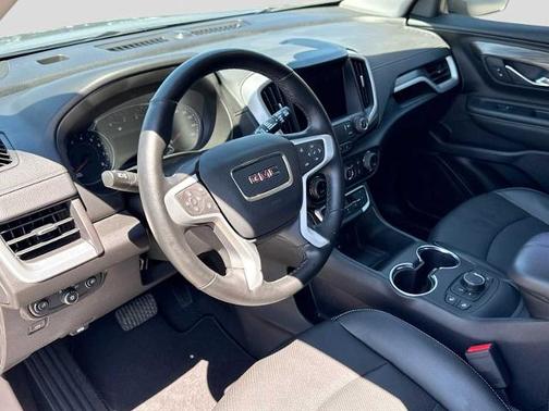 Sterling 2024 GMC Terrain SLT