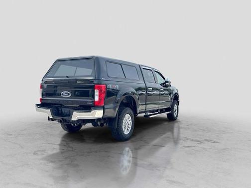 SHADOW BLACK 2017 Ford F-250 XLT