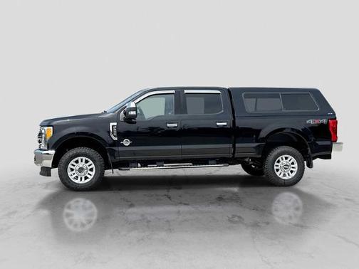 SHADOW BLACK 2017 Ford F-250 XLT