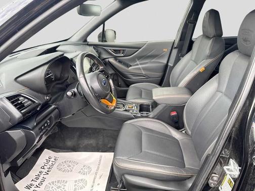 Crystal Black Silica 2024 Subaru Forester WILDERNESS