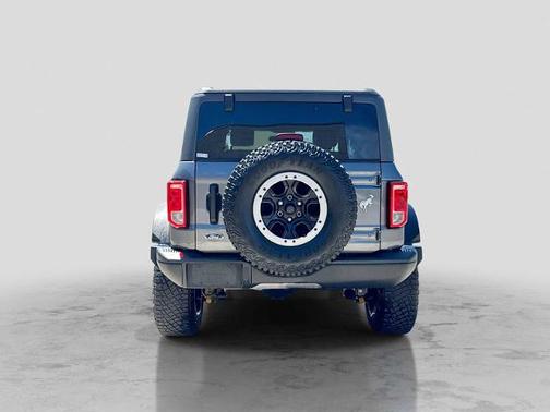 CARBONIZED GREY METALLIC 2022 Ford Bronco BLACK DIAMOND