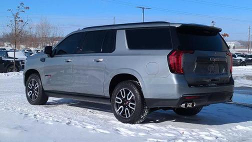 2023 GMC Yukon XL AT4