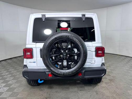 Bright White Clearcoat 2023 Jeep Wrangler 4xe Sahara