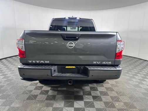 2024 Nissan Titan SV
