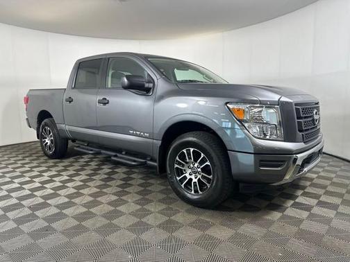 2024 Nissan Titan SV