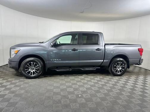 2024 Nissan Titan SV