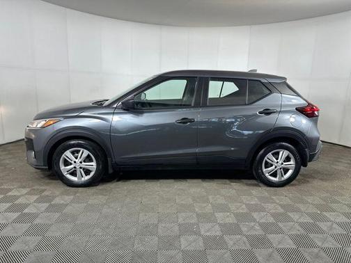 2023 Nissan Kicks S