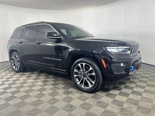 2022 Jeep Grand Cherokee 4xe Overland
