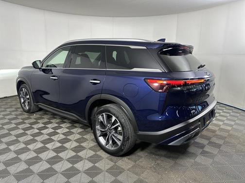 2022 INFINITI QX60 Luxe