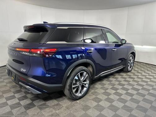 2022 INFINITI QX60 Luxe