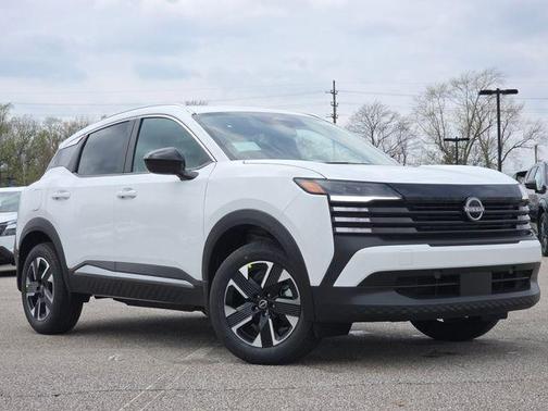 Fresh Powder 2026 Nissan Kicks SV