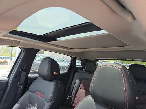 Gun Metallic 2026 Nissan Kicks SR