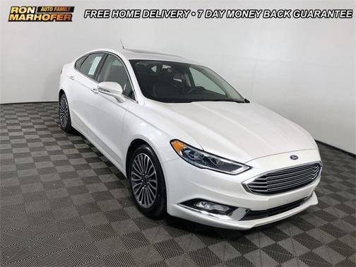 Photo 1 of 25 of 2017 Ford Fusion SE