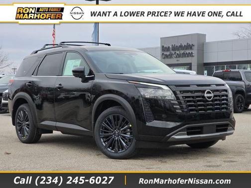 2026 Nissan Pathfinder SL