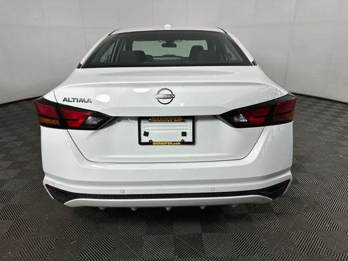 Glacier White 2025 Nissan Altima S FWD