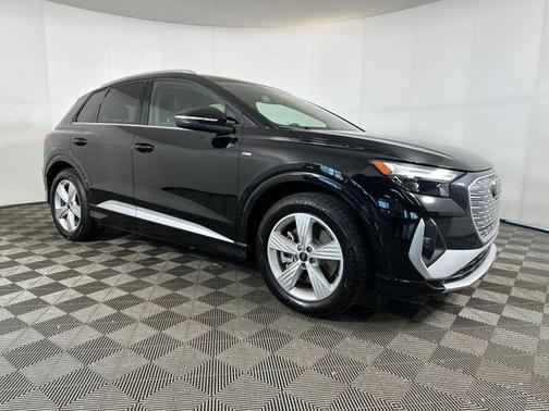2025 Audi Q4 e-tron Premium Plus 55 quattro