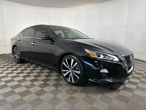 2020 Nissan Altima Platinum FWD