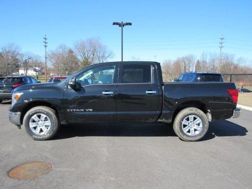 2019 Nissan Titan SV