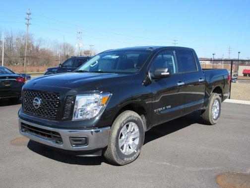 2019 Nissan Titan SV