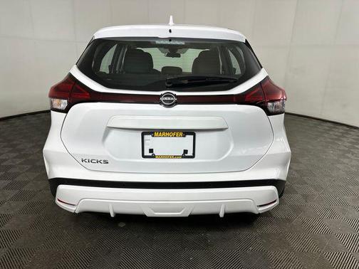 Fresh Powder 2024 Nissan Kicks S